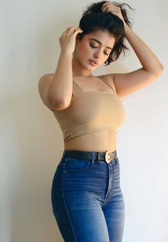 Fair lady looking for handsome person in Villivakkam