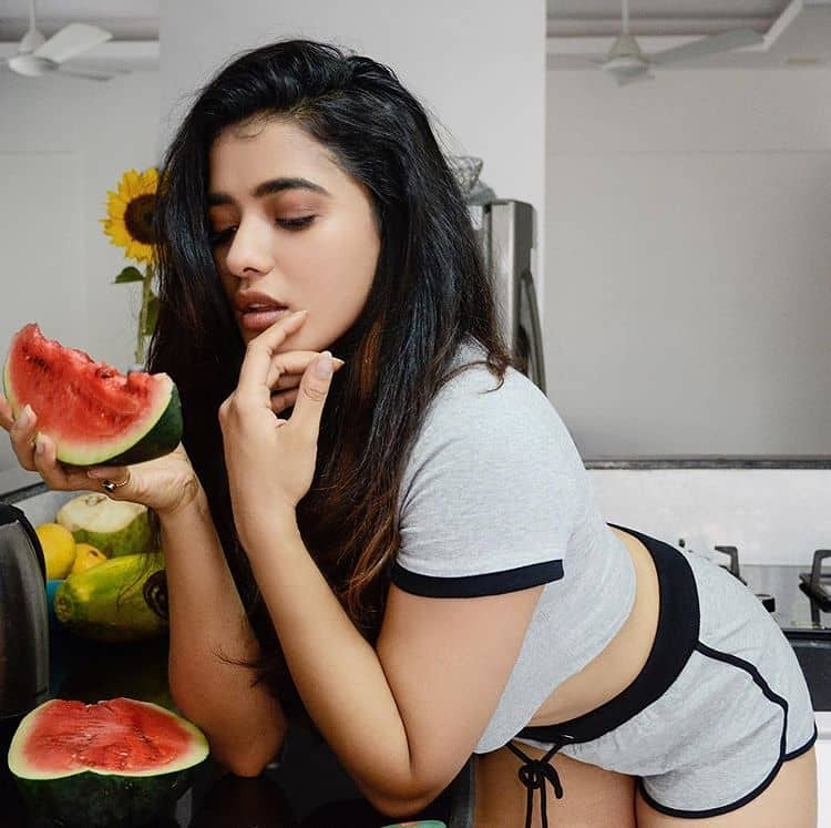 Professional Lady looking for steady partner in Vyasarpadi