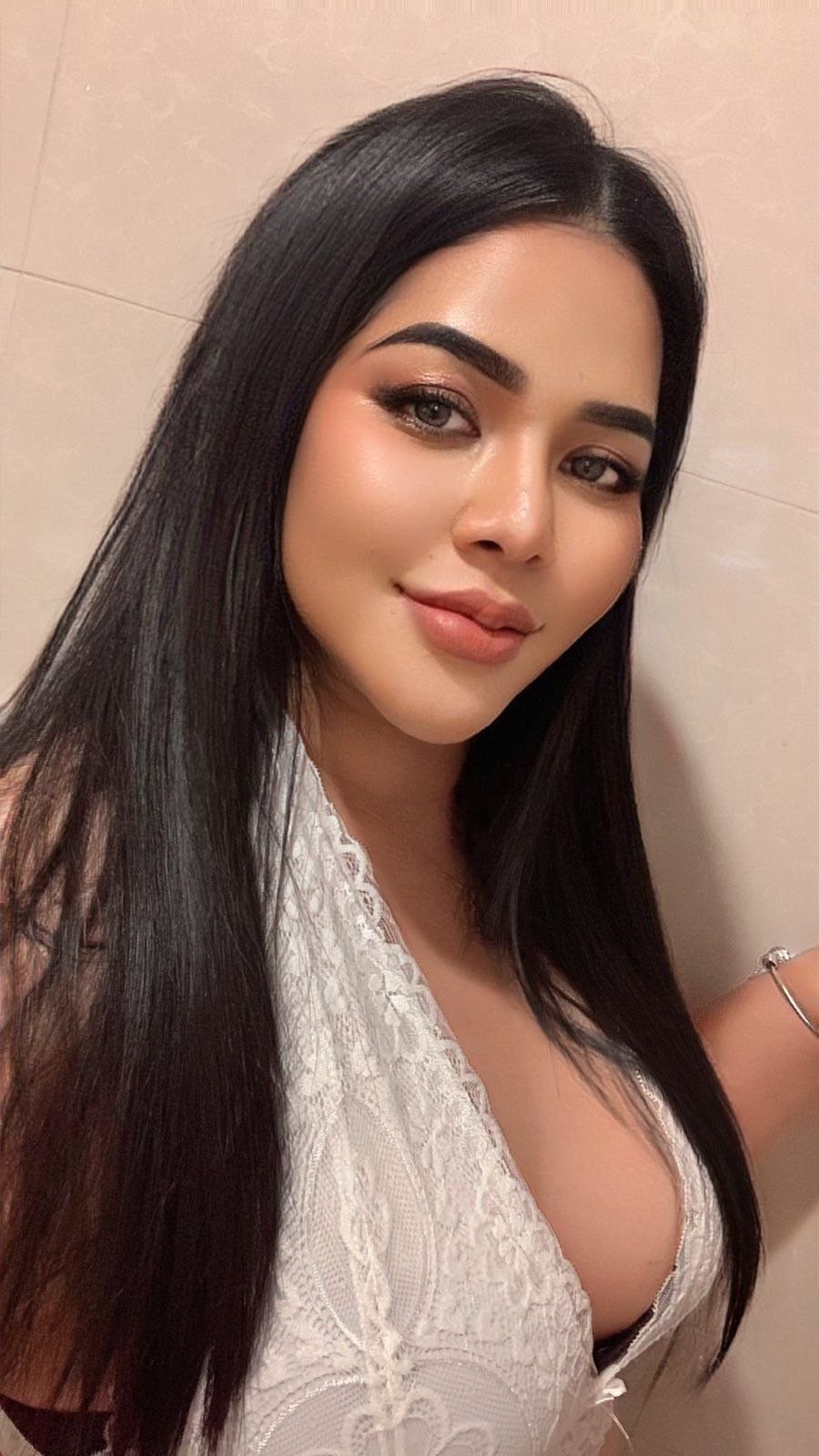 Get ready for temptations beyond your wildest dreams with Chandni Chowk Delhi escorts